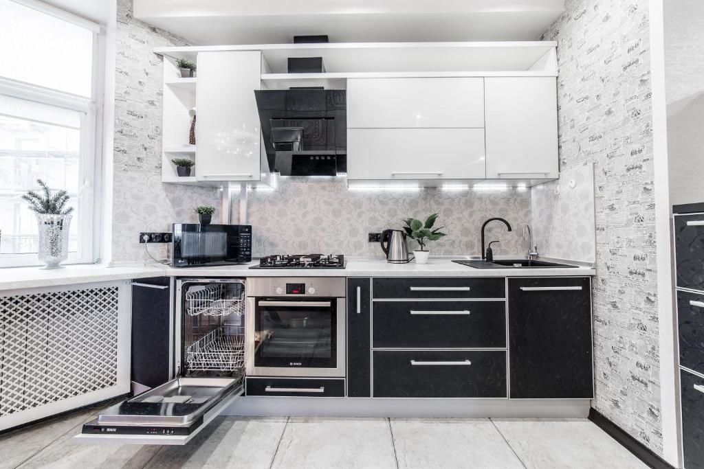 Апартаменты MGApartments 3 rooms Miasnikova sq. VIP Минск